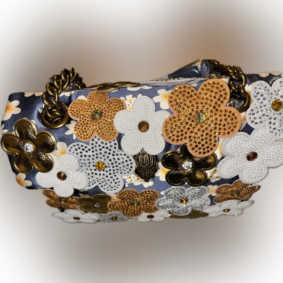 Kensington Daisy Convertible Shoulder Bag - Floral Embellished with Chain Strap - Picture 11 of 13